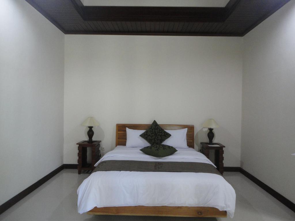 Alit Bali Villa Canggu Rum bild