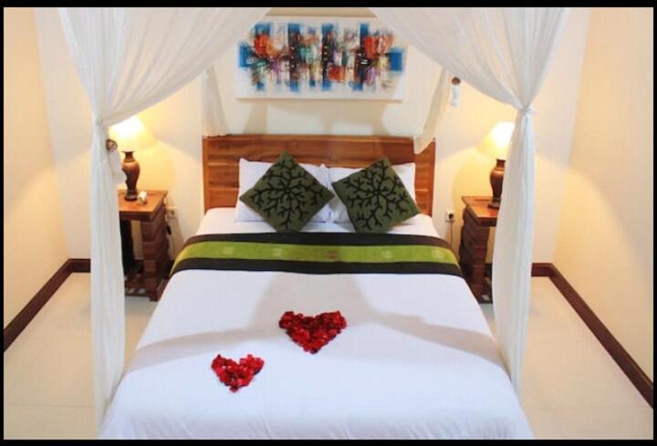 Alit Bali Villa Canggu Rum bild