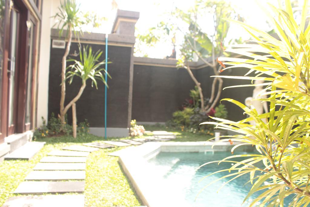 Alit Bali Villa Canggu Exteriör bild
