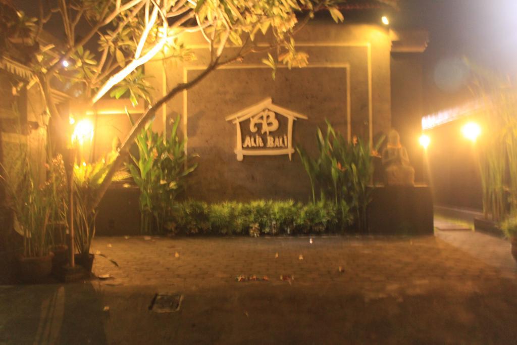 Alit Bali Villa Canggu Exteriör bild